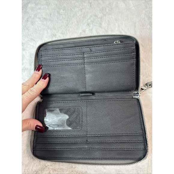 Steve Madden BZippy Zip Around Wallet Silver - Picture 4 of 4